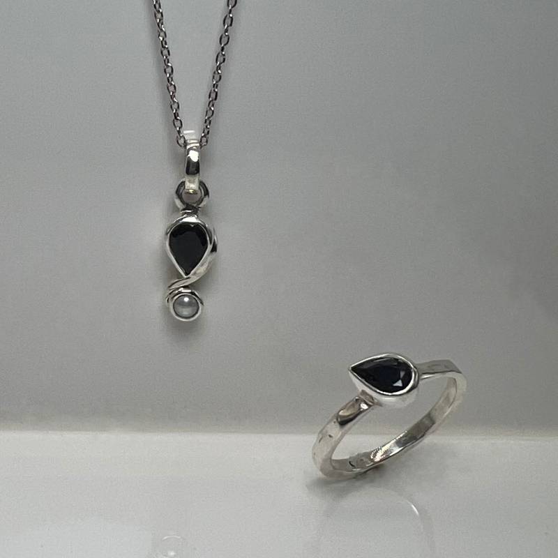 Combination Pendant & Ring with Natural Sapphire.
