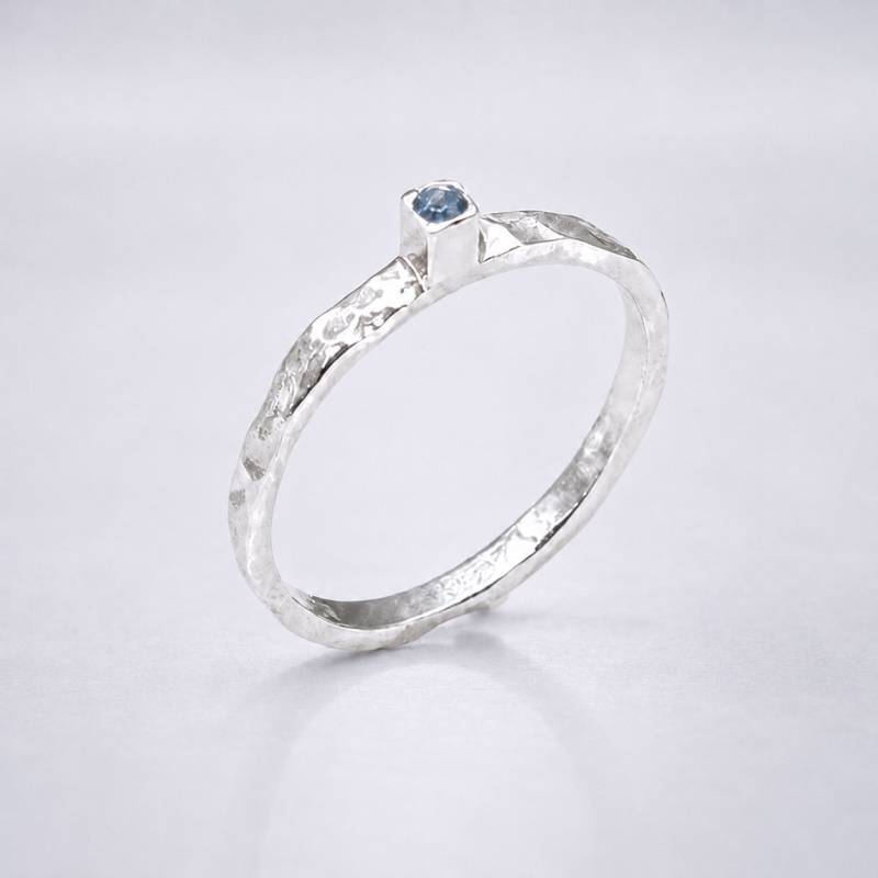 Handmade Silver Ring 925° – Lines & Hammered with Natural Aquamarine